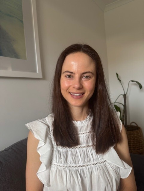 Dr Alicia (Lee) Araujo